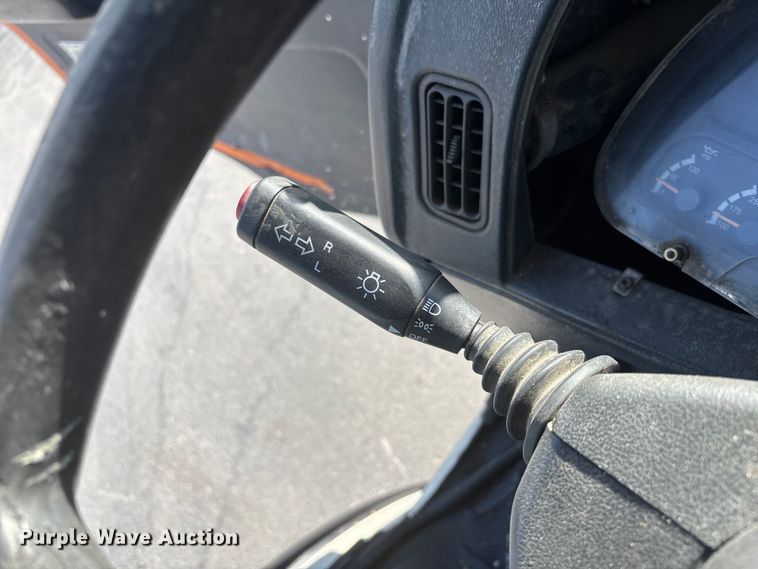 image for item FB5485 2017 Autocar Xpert truck cab and chassis