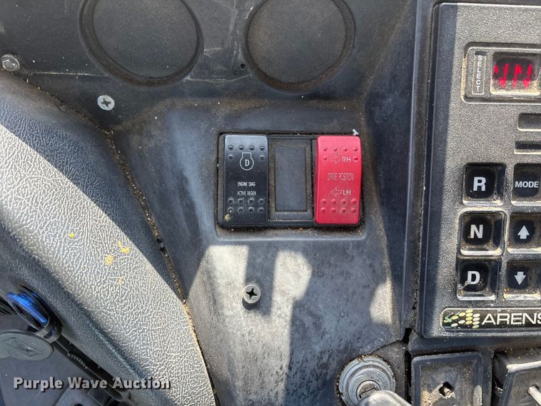 image for item FB5485 2017 Autocar Xpert truck cab and chassis