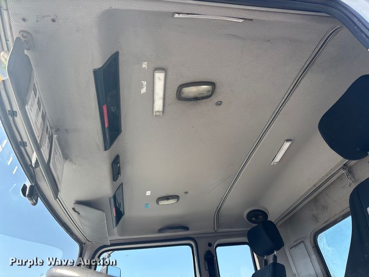 image for item FB5485 2017 Autocar Xpert truck cab and chassis