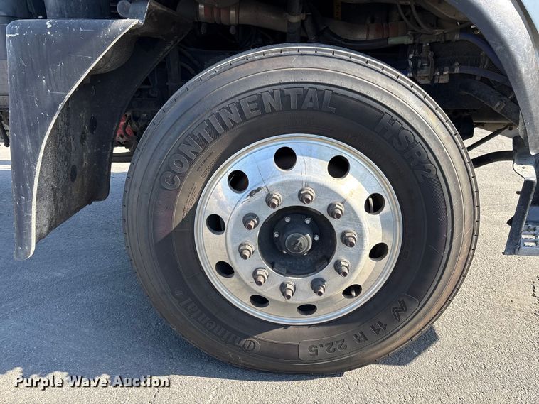 image for item FB5485 2017 Autocar Xpert truck cab and chassis