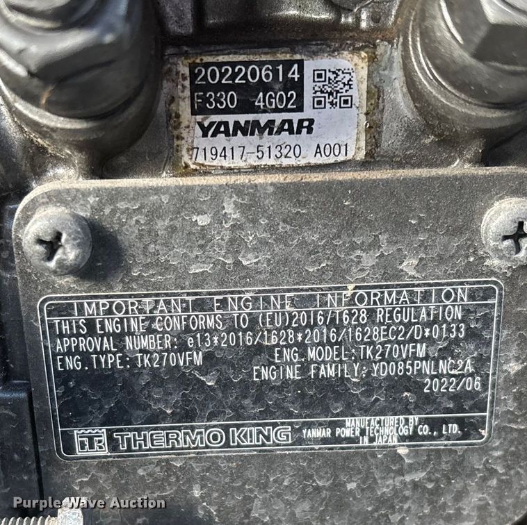 image for item FG0001 2006 International 9400i semi truck