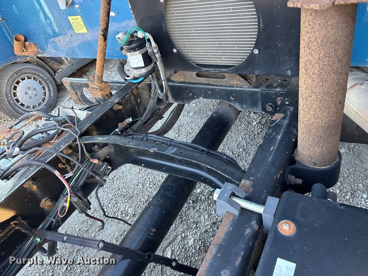 image for item FG0001 2006 International 9400i semi truck