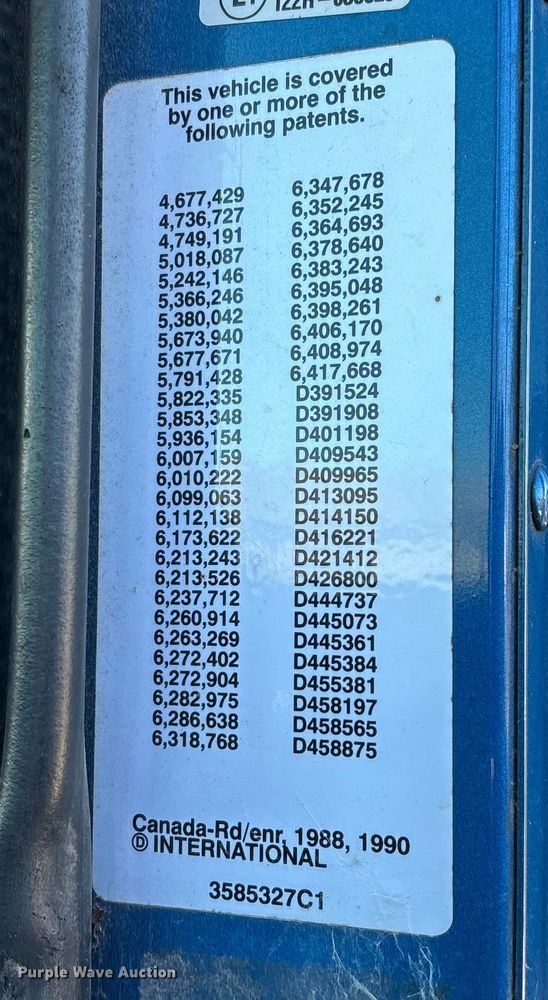 image for item FG0001 2006 International 9400i semi truck