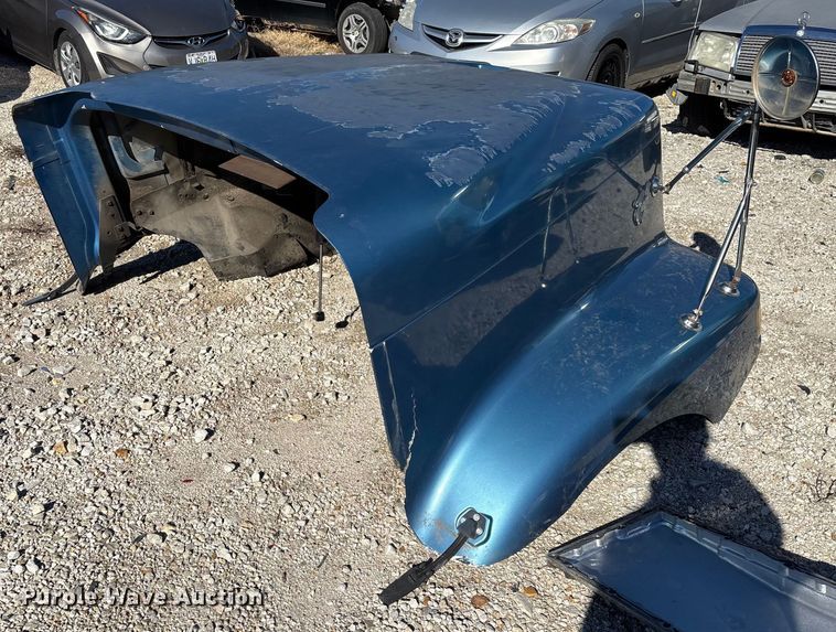 image for item FG0001 2006 International 9400i semi truck