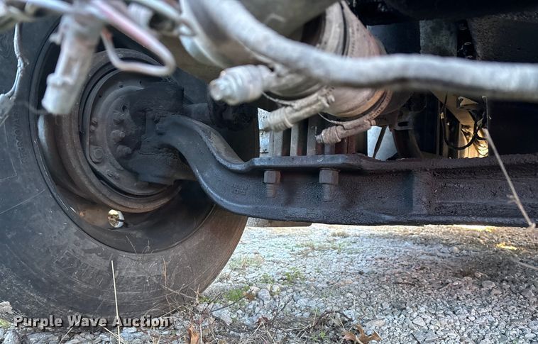 image for item FG0002 1994 Peterbilt 379 semi truck