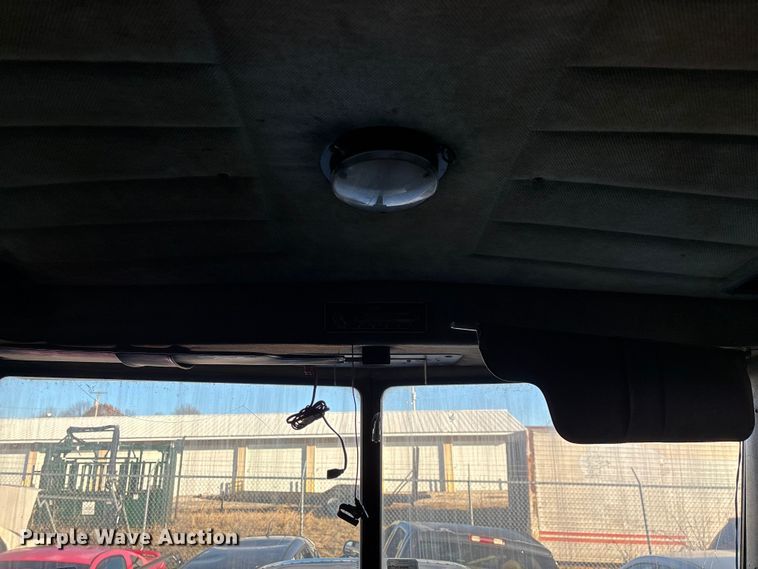 image for item FG0002 1994 Peterbilt 379 semi truck