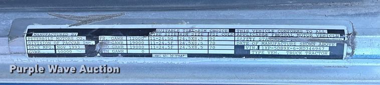 image for item FG0002 1994 Peterbilt 379 semi truck
