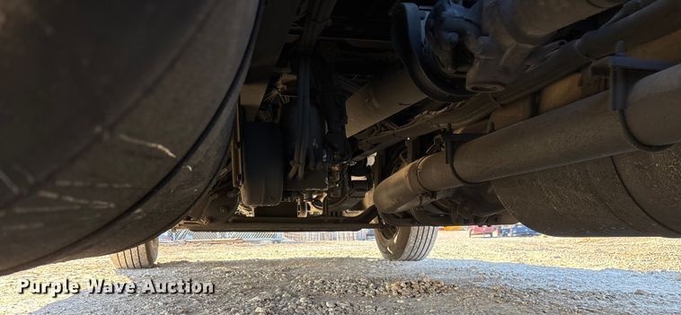 image for item FG0003 2020 Peterbilt 579 semi truck