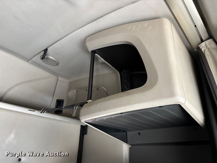 image for item FG0003 2020 Peterbilt 579 semi truck