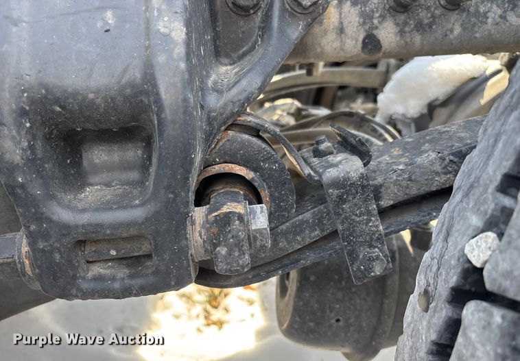 image for item FG0004 2015 Peterbilt 579 semi truck