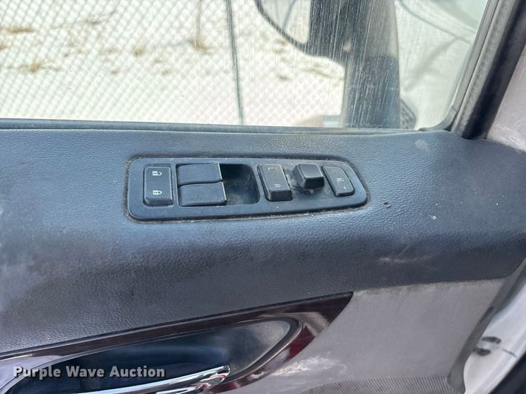 image for item FG0004 2015 Peterbilt 579 semi truck