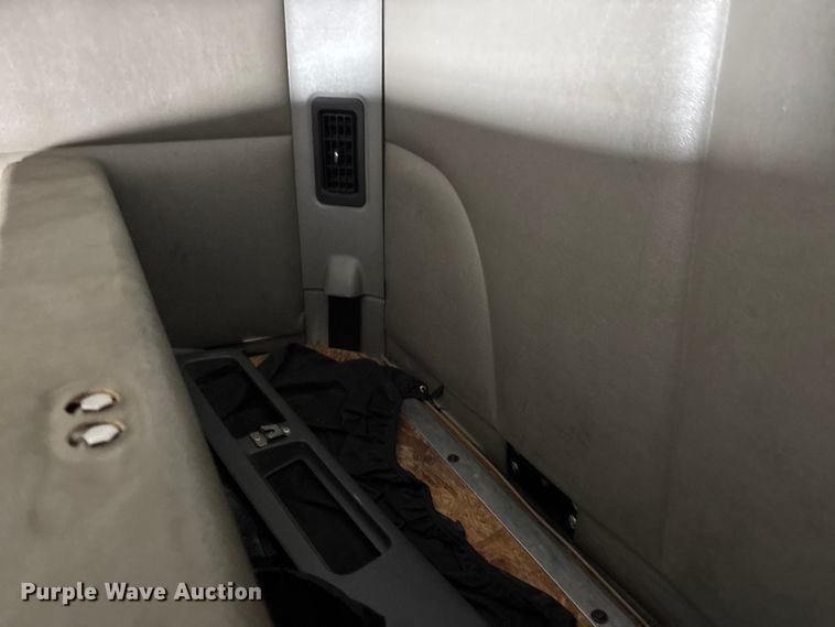 image for item FG0004 2015 Peterbilt 579 semi truck