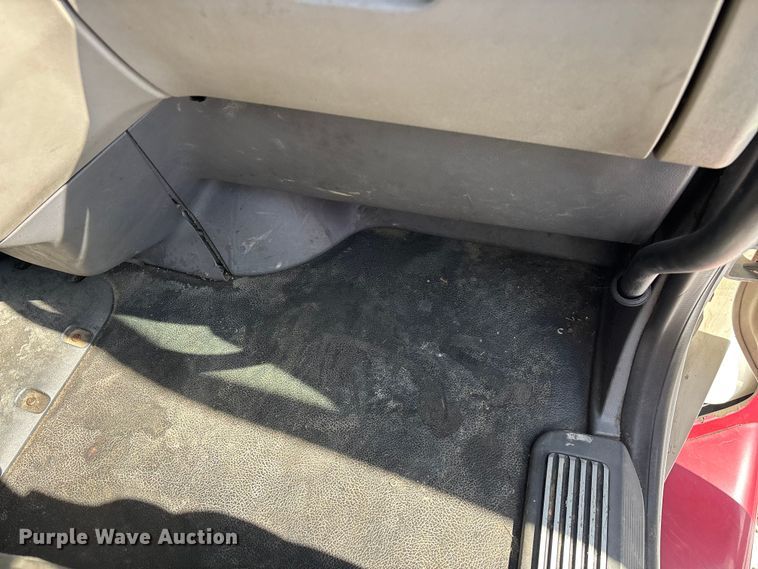 image for item FG0004 2015 Peterbilt 579 semi truck