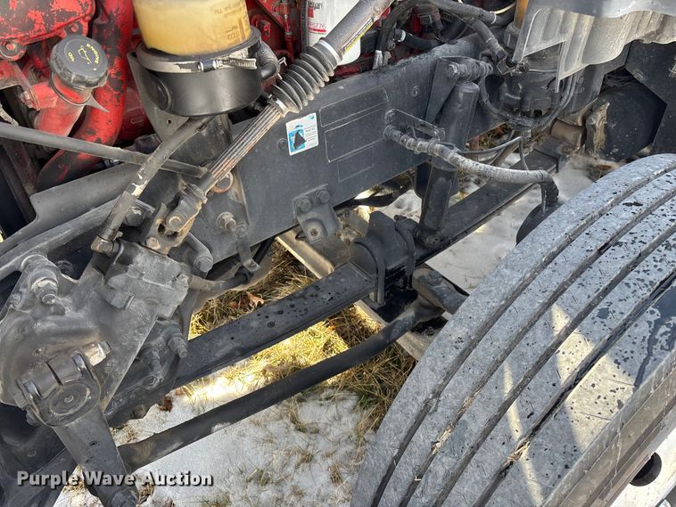 image for item FG0004 2015 Peterbilt 579 semi truck