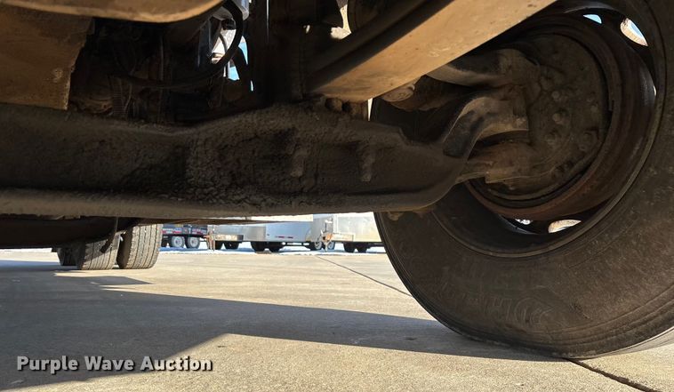 image for item FG0057 2005 Peterbilt 378 semi truck