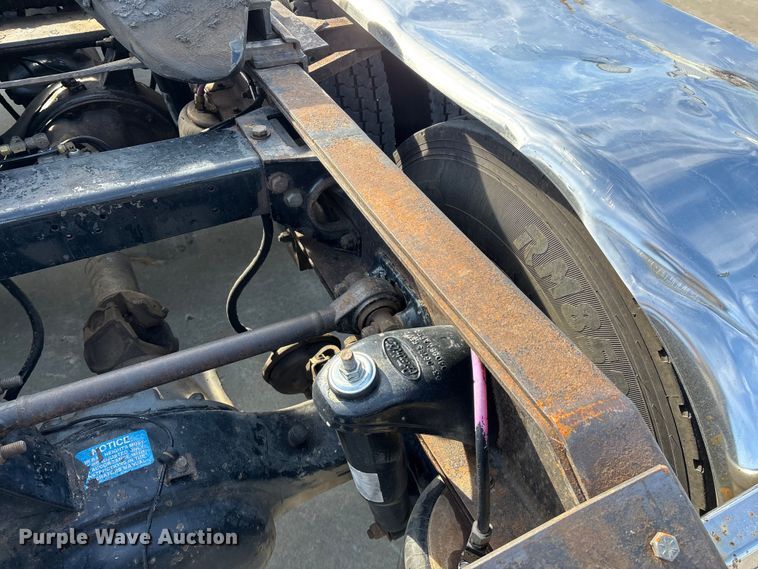 image for item FG0059 1997 Peterbilt 379 semi truck