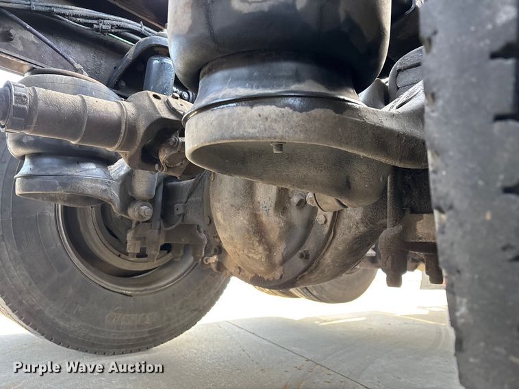 image for item FG0059 1997 Peterbilt 379 semi truck