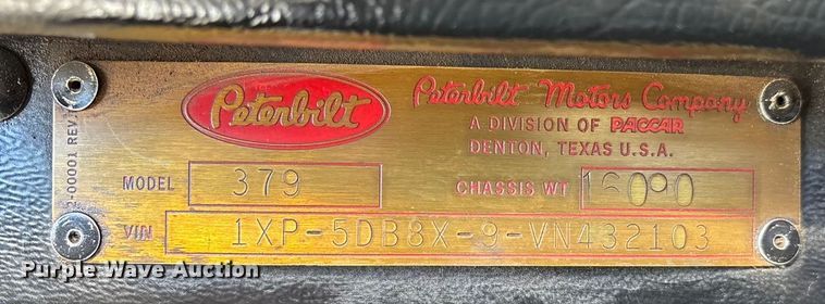 image for item FG0059 1997 Peterbilt 379 semi truck