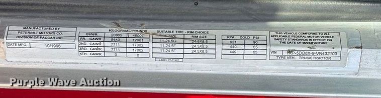 image for item FG0059 1997 Peterbilt 379 semi truck