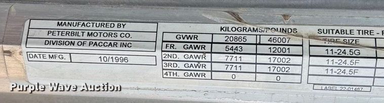 image for item FG0059 1997 Peterbilt 379 semi truck