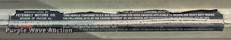 image for item FG0059 1997 Peterbilt 379 semi truck