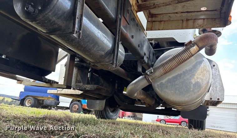 image for item FI1639 1999 Peterbilt 378 vacuum truck