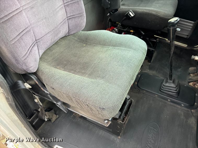 image for item FI1639 1999 Peterbilt 378 vacuum truck