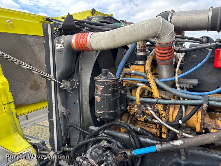 image for item FI1639 1999 Peterbilt 378 vacuum truck