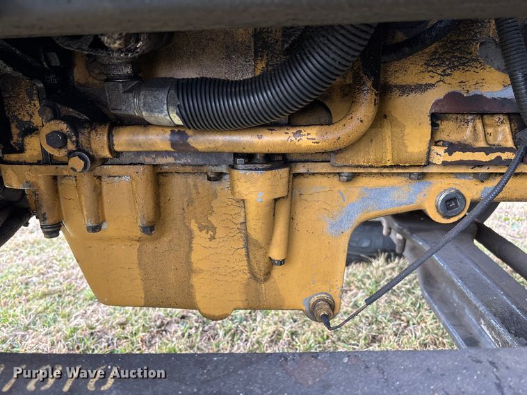 image for item FI1639 1999 Peterbilt 378 vacuum truck