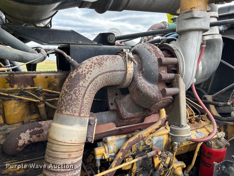 image for item FI1639 1999 Peterbilt 378 vacuum truck