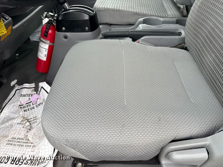 image for item FK1108 2020 Hino 195 box truck