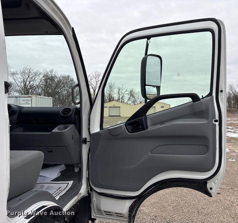 image for item FK1108 2020 Hino 195 box truck