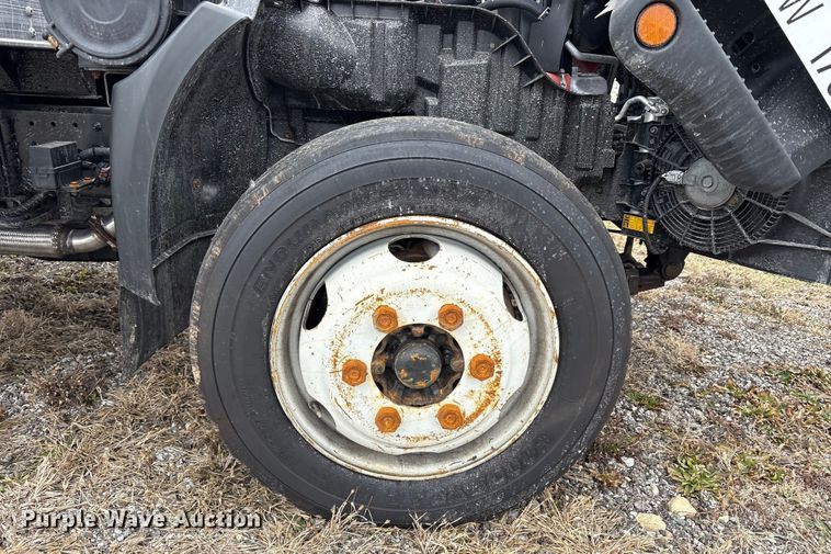 image for item FK1108 2020 Hino 195 box truck