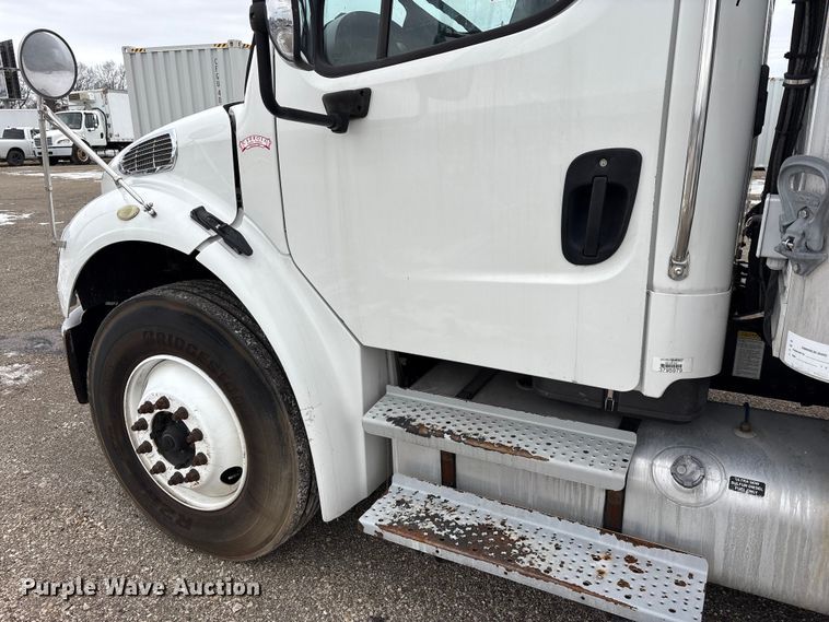 image for item FK1110 2014 Freightliner Business Class M2 refrigerated truck