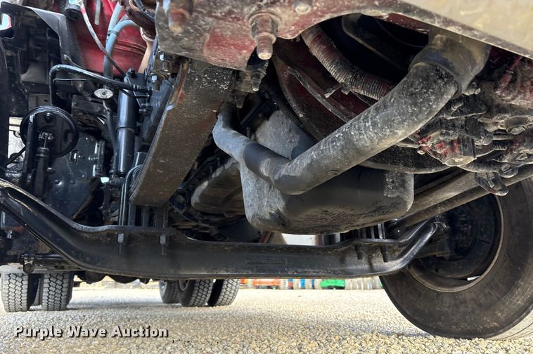 image for item FK1121 2015 Kenworth T880 semi truck