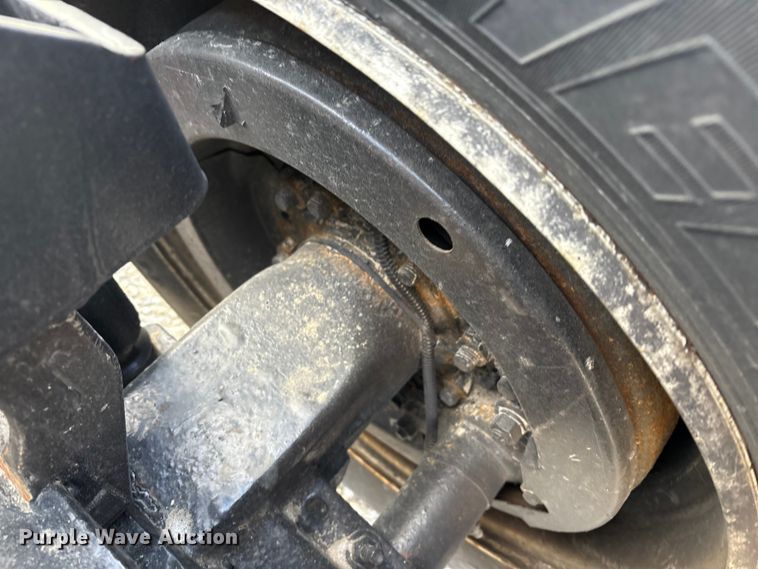 image for item FK1121 2015 Kenworth T880 semi truck