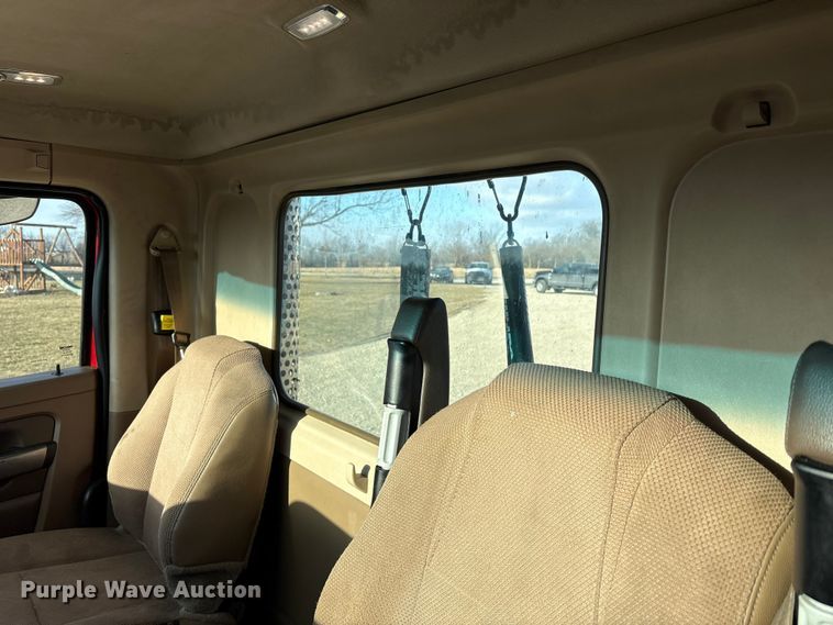 image for item FK1121 2015 Kenworth T880 semi truck