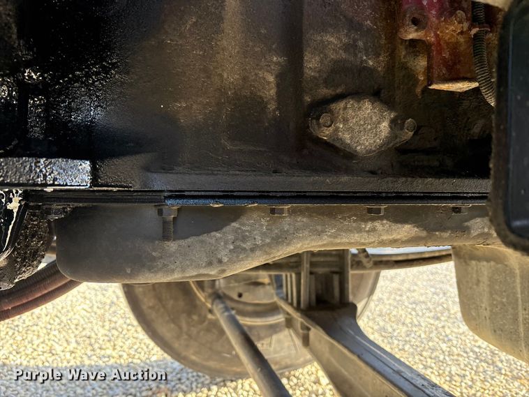 image for item FK1121 2015 Kenworth T880 semi truck