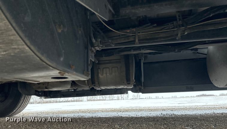 image for item FK1524 2016 Volvo VNL semi truck