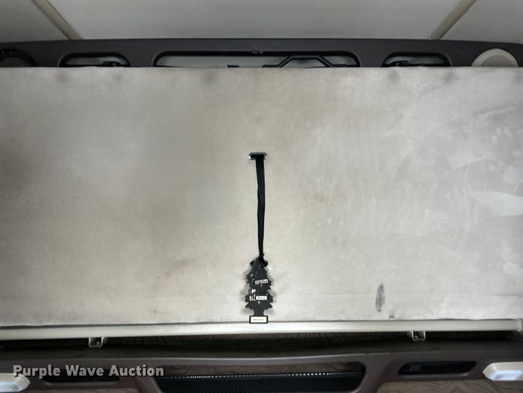 image for item FK1524 2016 Volvo VNL semi truck