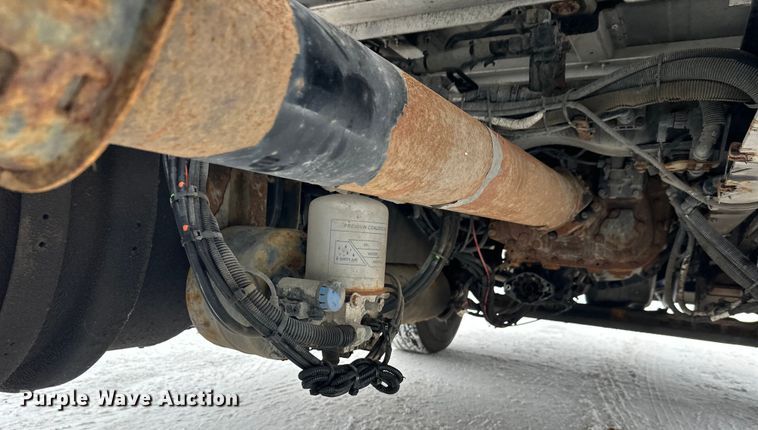 image for item FK1555 2016 Kenworth T880 semi truck