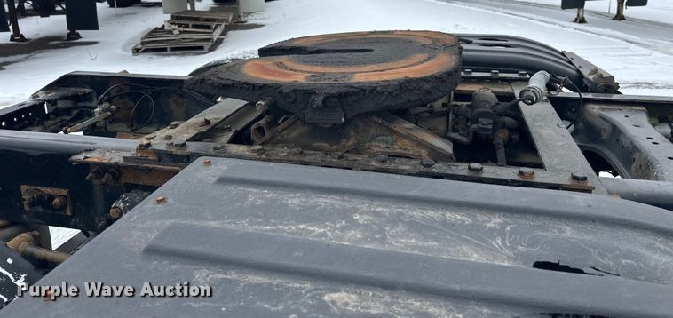 image for item FK1555 2016 Kenworth T880 semi truck