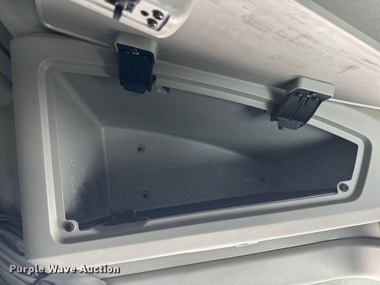 image for item FK1555 2016 Kenworth T880 semi truck