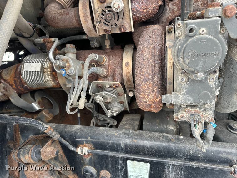 image for item FK1555 2016 Kenworth T880 semi truck