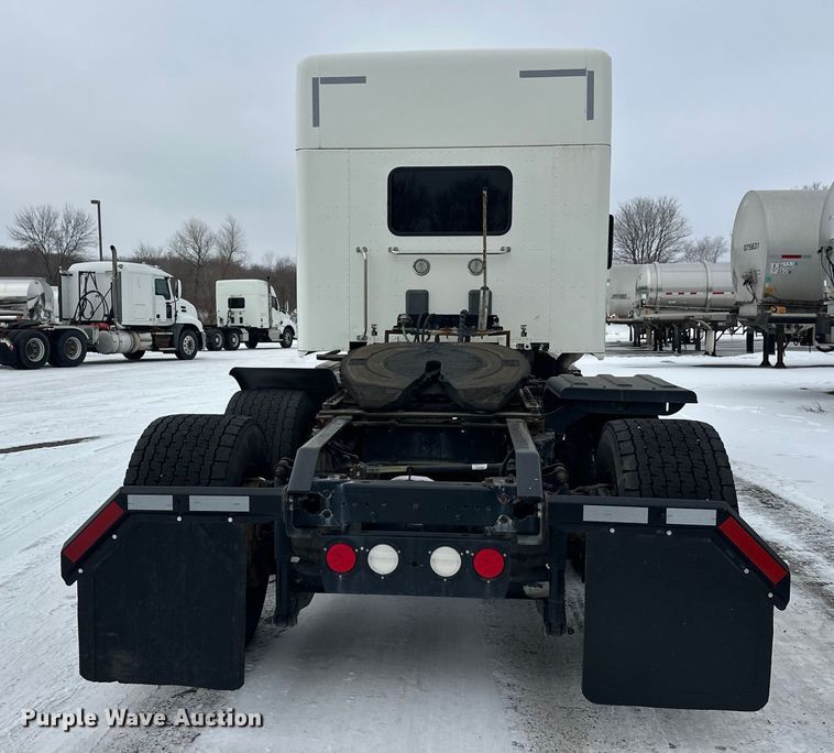 image for item FK1560 2016 Kenworth T880 semi truck