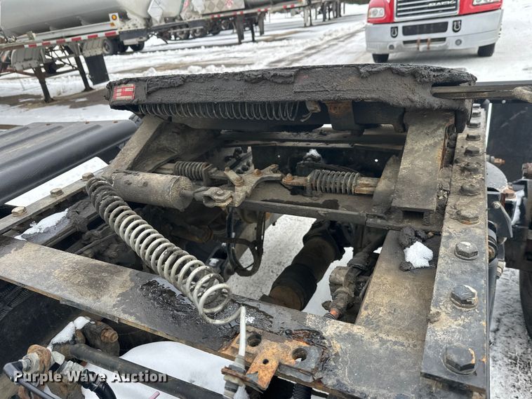 image for item FK1560 2016 Kenworth T880 semi truck