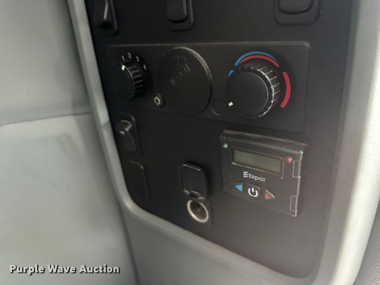 image for item FK1560 2016 Kenworth T880 semi truck