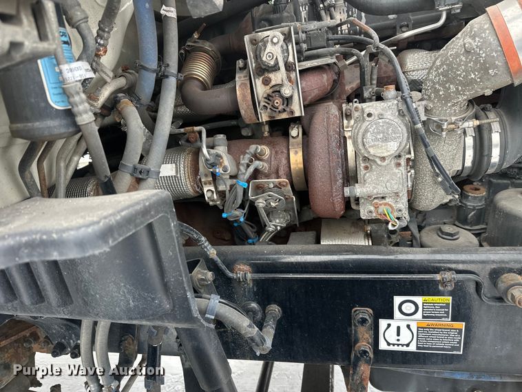 image for item FK1560 2016 Kenworth T880 semi truck