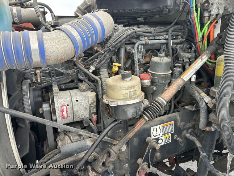 image for item FK1560 2016 Kenworth T880 semi truck