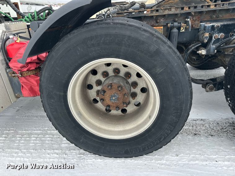 image for item FK1560 2016 Kenworth T880 semi truck